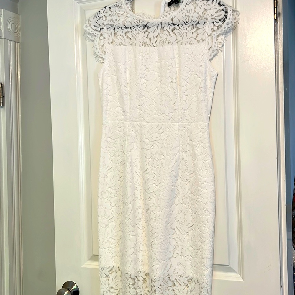 Amazon- merokeety, size small, white lace, inside white lining